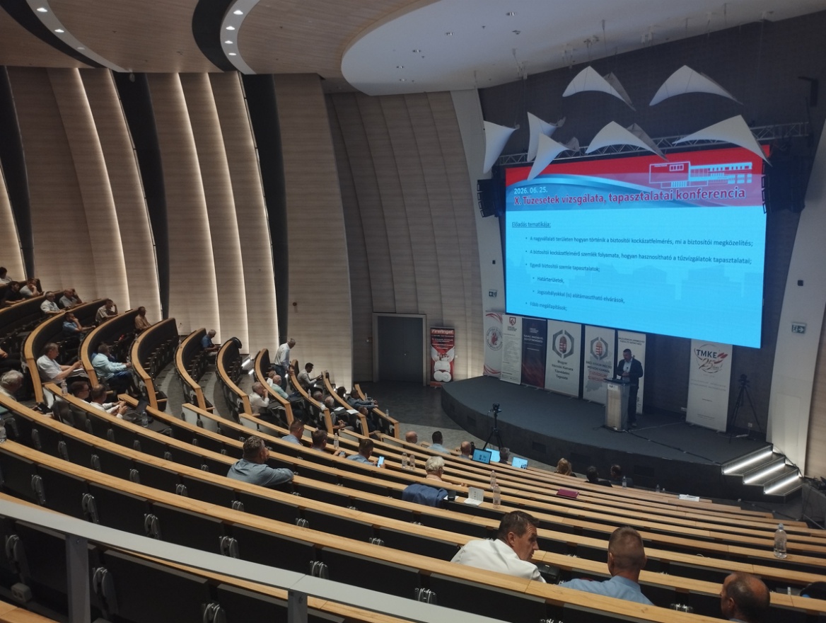 A X. Tűzesetek vizsgálata, tapasztalatai konferencia a Neumann János Egyetemen